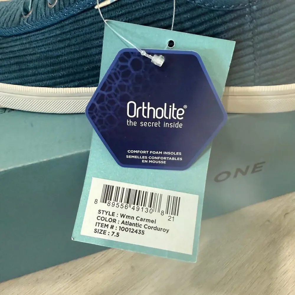 NWT TOMS Carmel Atlantic Corduroy Velvet Lace Up Blue Comfort Sneaker Size 7.5